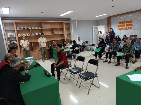 Sinergi DLH Kota Malang bersama Satpol PP dalam Penegakan Perda