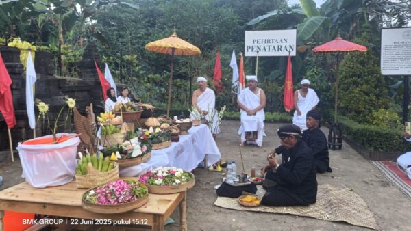 Piuning dan Jamasan Suci pra Kirab Tumpeng Agung Nusantara Gotong-Royong ke-14