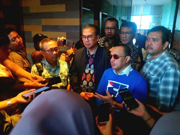 Forum Jamsos Desak Presiden Prabowo Pecat Wamenaker Ebenazer yang di OTT KPK