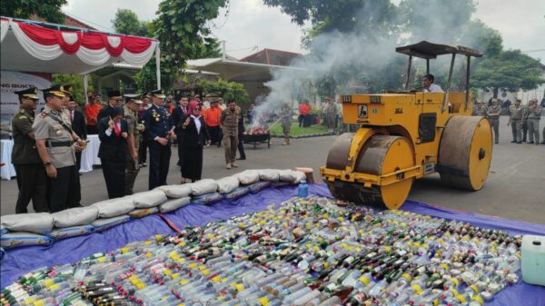 Pemkab Kediri Musnahkan Ribuan Rokok Ilegal Hasil Operasi Gabungan