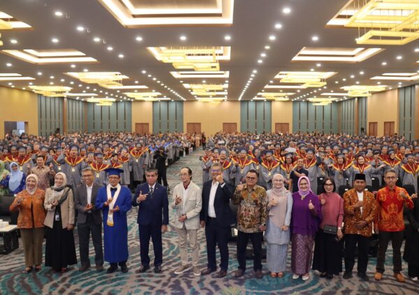 Menaker Yassierli: Lulusan Perguruan Tinggi Harus Miliki Strategi Triple Readiness