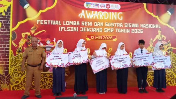 Dinas Pendidikan Kabupaten Kediri Serahkan Hadiah Juara Lomba FLS2N Tingkat SMP, Pemenang Berpeluang Maju ke Provinsi Jatim