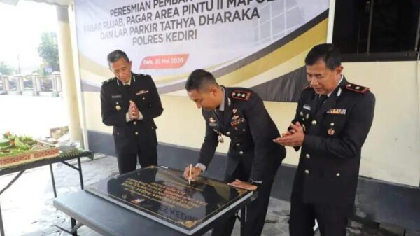 Kapolres Kediri Resmikan Revitalisasi Area Pintu II