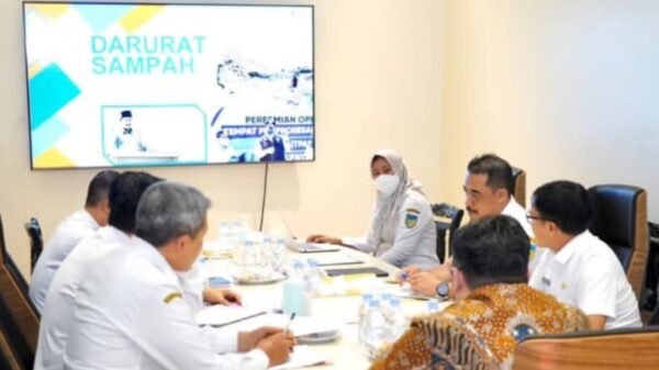 Mas Dhito Ingatkan Pentingnya Pengelolaan Sampah dari Hulu
