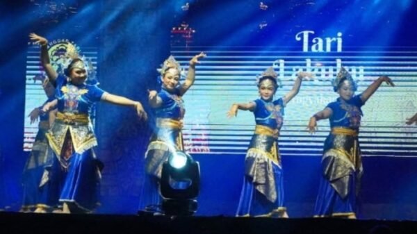 Bupati Kediri : Lestarikan Budaya Lewat Pentas Tari dan Karawitan Kembang Sore